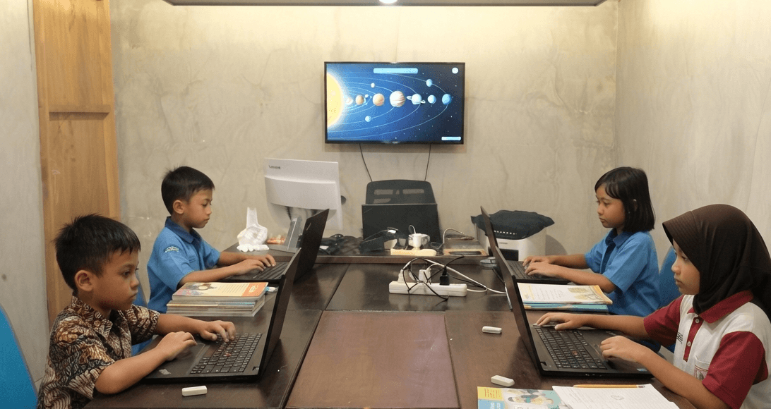 Kursus Komputer Anak di AWS MediaNET
